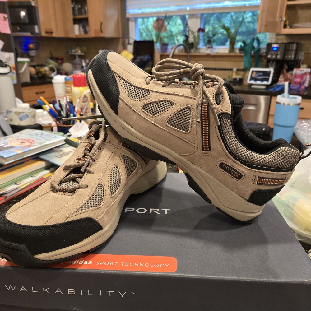 NIB - Rockport Men's Rock Cove Walking Shoes- Taupe- Size 13